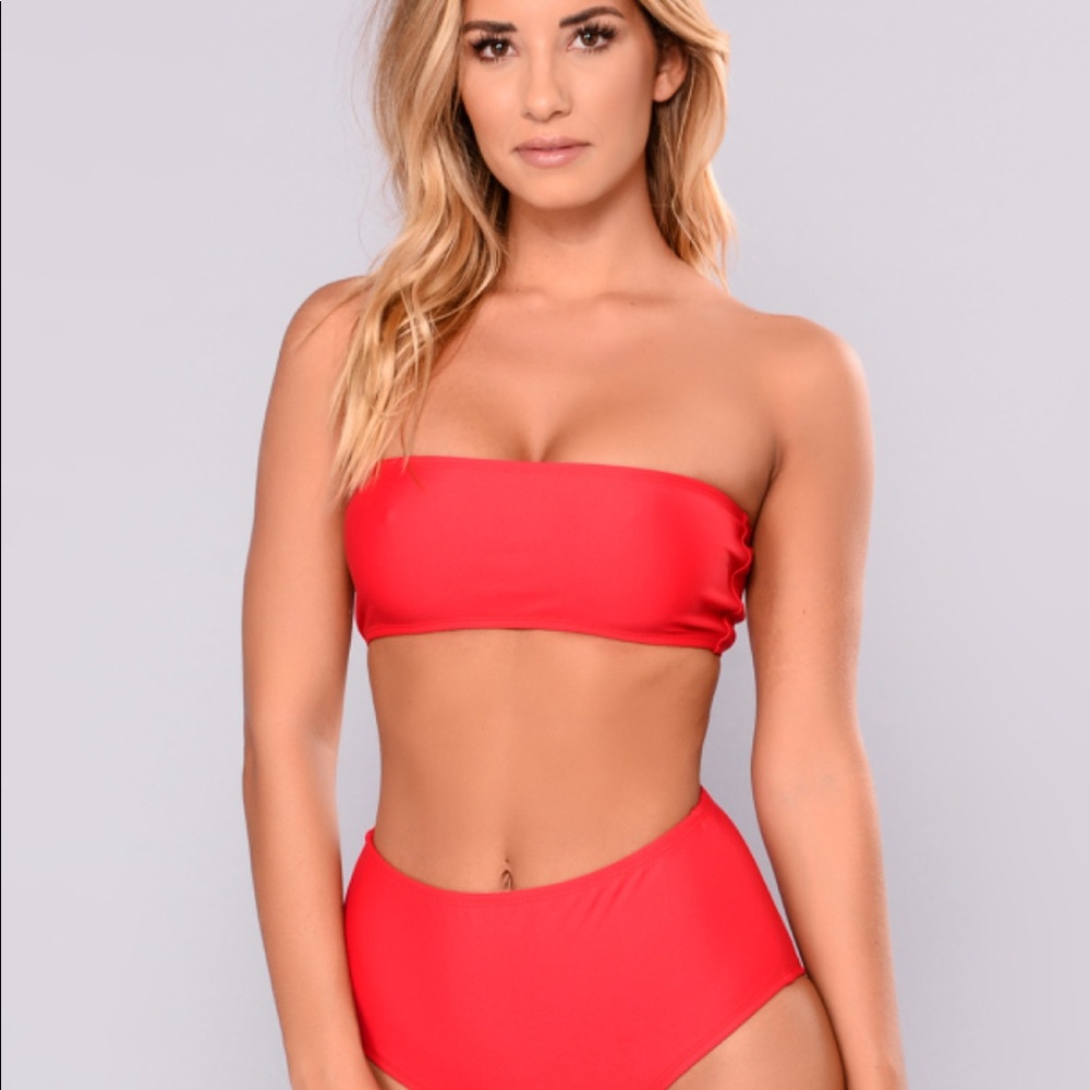 🎈Fashion Nova Bandeau Bikini Top